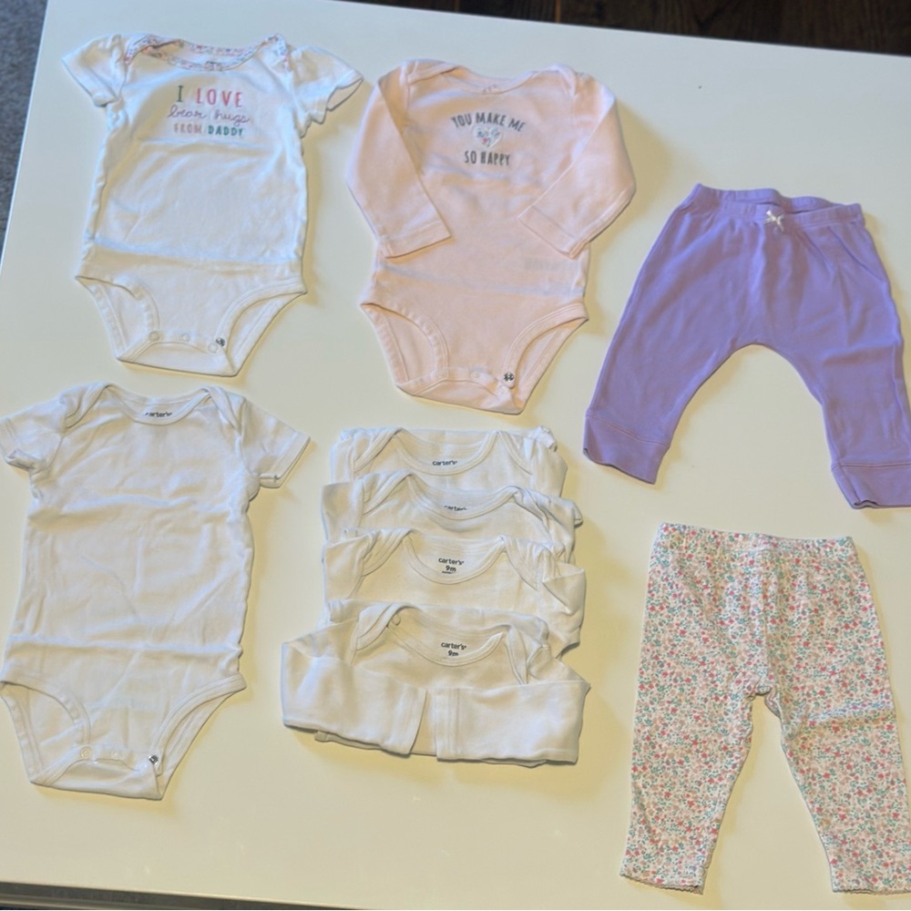 Bundle of 9 pieces Baby Onesie and Leggings Set - size 9 months